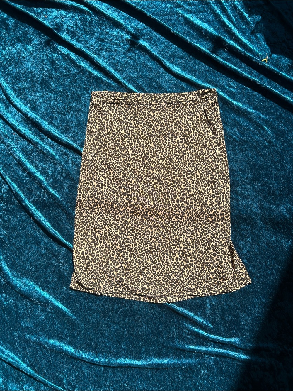 Anne Taylor Leopard Print Pencil Skirt size 6